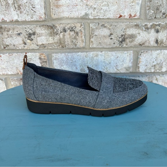 Dr. Scholl's Gray Loafers with Energized Foam - Picture 3 of 10